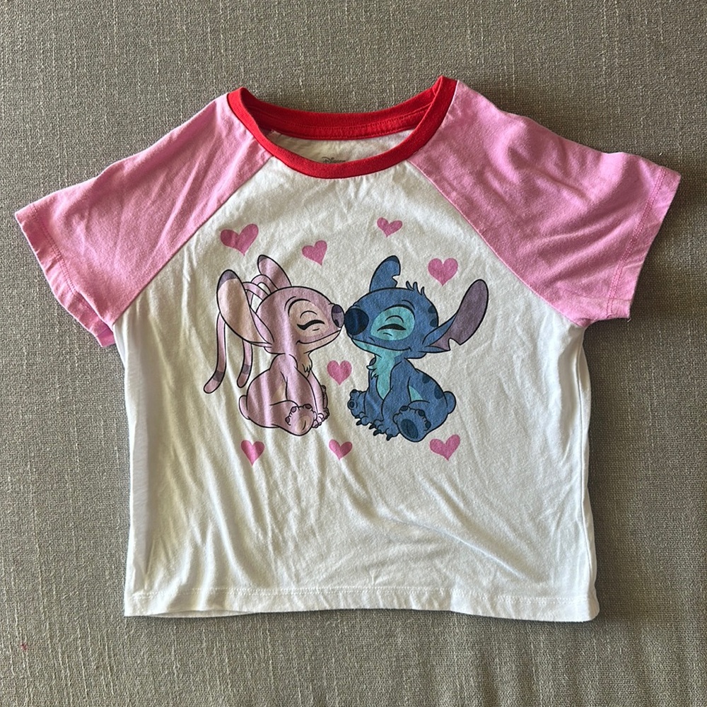 Disney Lilo & Stitch Hearts Lilo and Angel Short Sleeve Graphic Tee Size M (8)